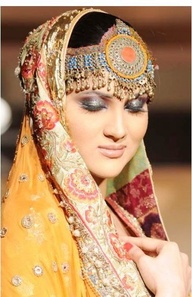 Traditional Kashmiri Traditional Kashmiri