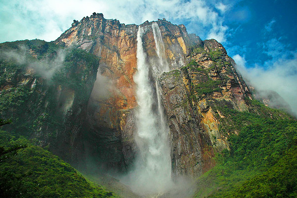 11 Waterfalls So Stunning That You Won’t Be Able To Take Your Eyes Off Them