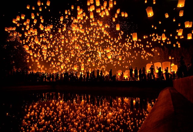 Candlelight Romance: The Lantern Festival of Thailand