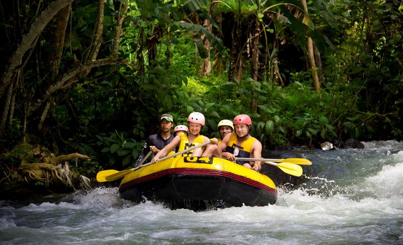 10 Cool Places to go White Water Rafting