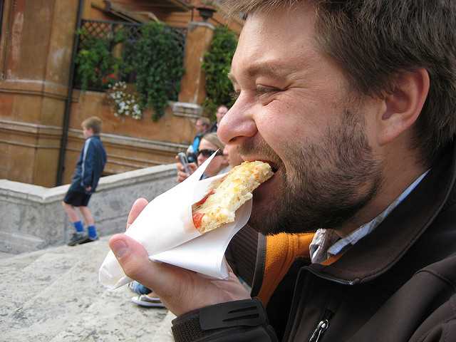 Tourists can no longer eat around many of the monuments in the 'centro storico' or historic centre of the Eternal City