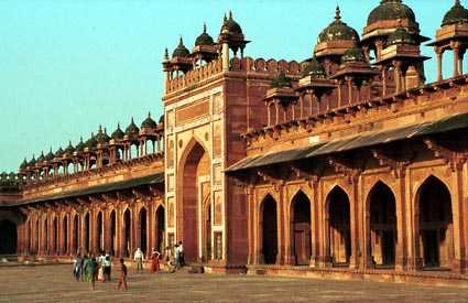 Fatehpur Sikri attracts the largest crowds this year
