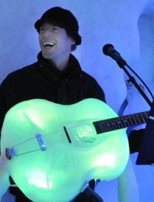 guitar-from-ice